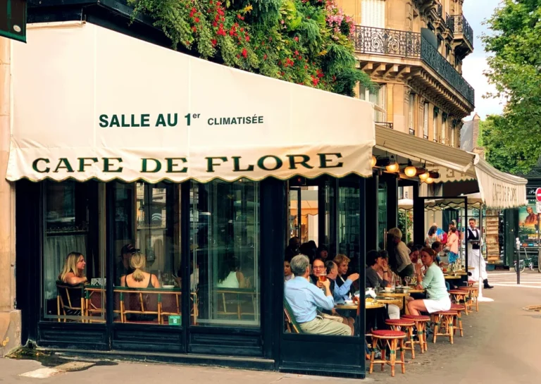 Paris 6th arrondissement lifestyle with cafés, gardens, and Saint-Germain daily living atmosphere