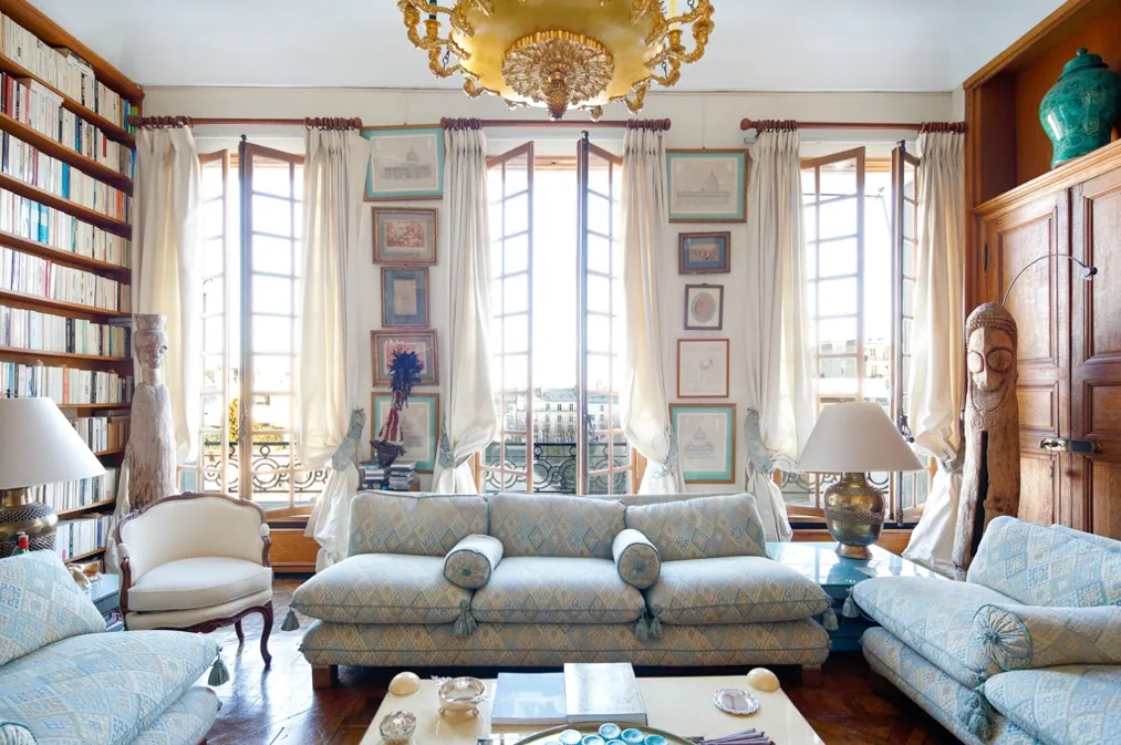 Off-market luxury property access in Paris 6th arrondissement behind private residential façades